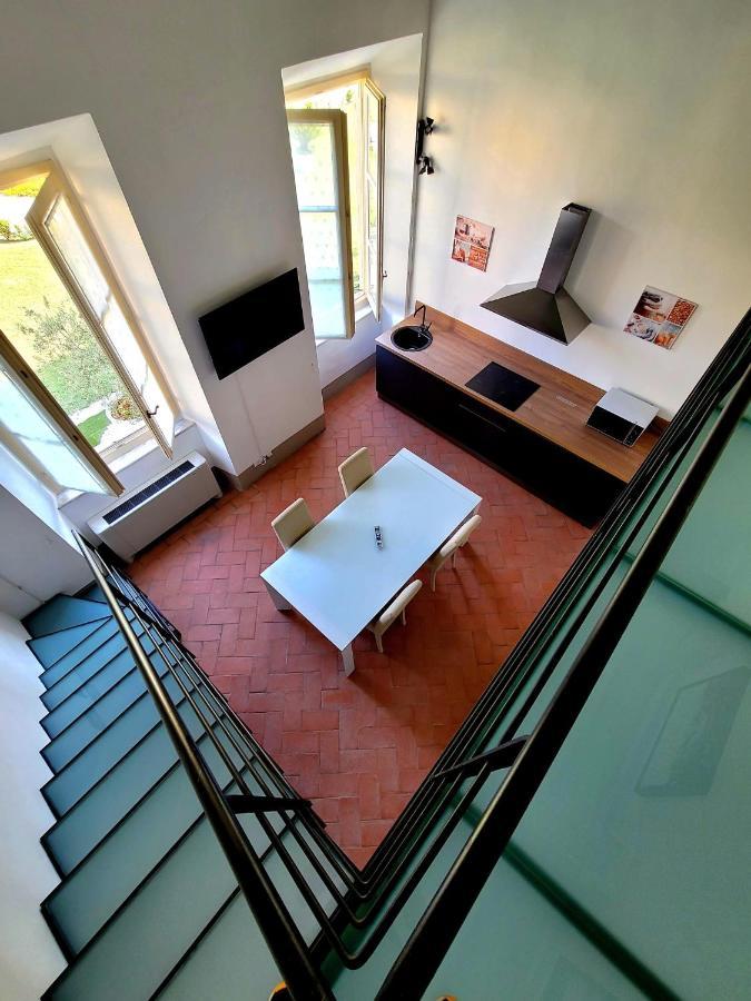 La Villa Apartments - Convenient For Sardinia And Corsica - 4 Beds - Private Parking Included With Camera Λιβόρνο Εξωτερικό φωτογραφία