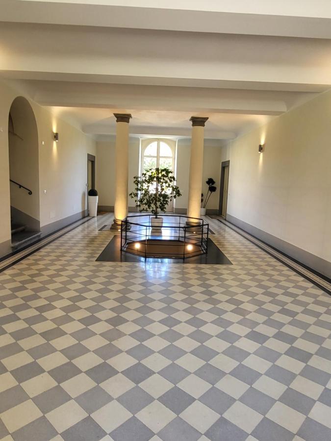 La Villa Apartments - Convenient For Sardinia And Corsica - 4 Beds - Private Parking Included With Camera Λιβόρνο Εξωτερικό φωτογραφία