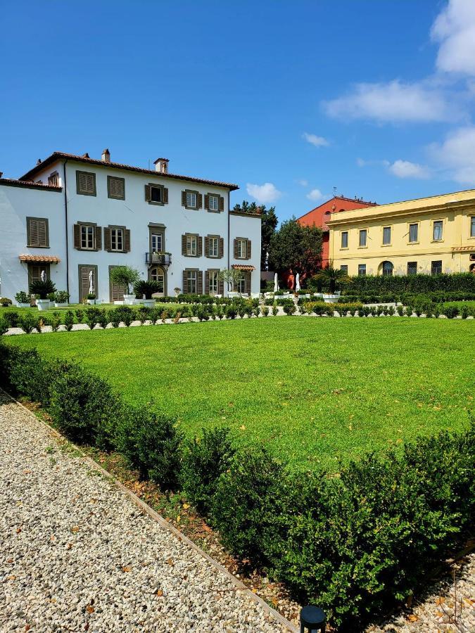La Villa Apartments - Convenient For Sardinia And Corsica - 4 Beds - Private Parking Included With Camera Λιβόρνο Εξωτερικό φωτογραφία