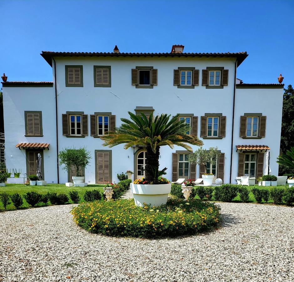 La Villa Apartments - Convenient For Sardinia And Corsica - 4 Beds - Private Parking Included With Camera Λιβόρνο Εξωτερικό φωτογραφία