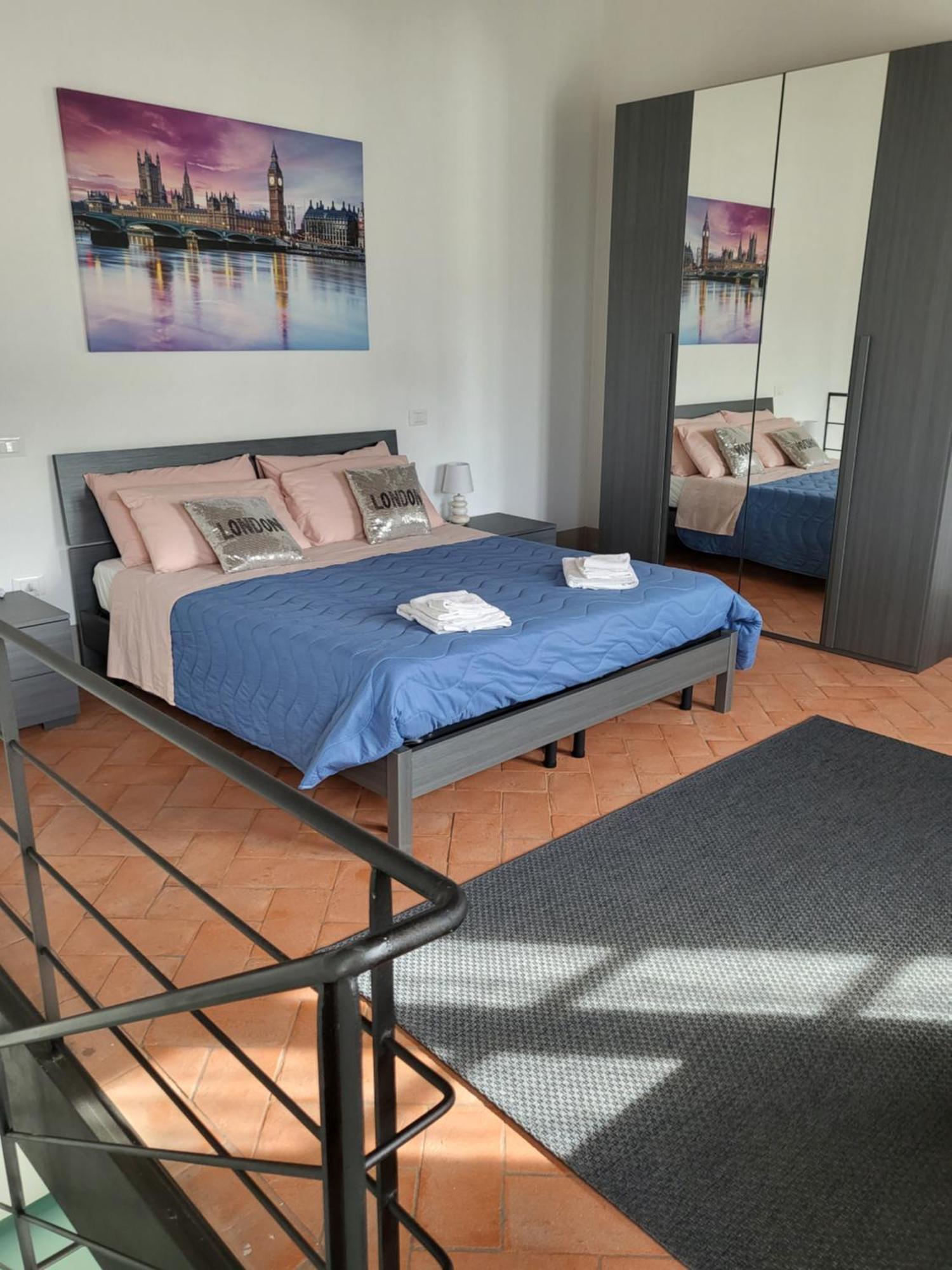 La Villa Apartments - Convenient For Sardinia And Corsica - 4 Beds - Private Parking Included With Camera Λιβόρνο Εξωτερικό φωτογραφία